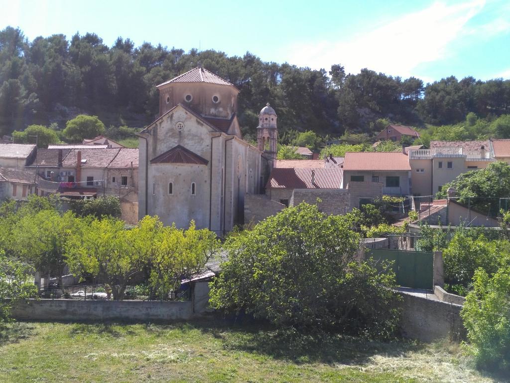 Apartments Pulic Skradin Bagian luar foto